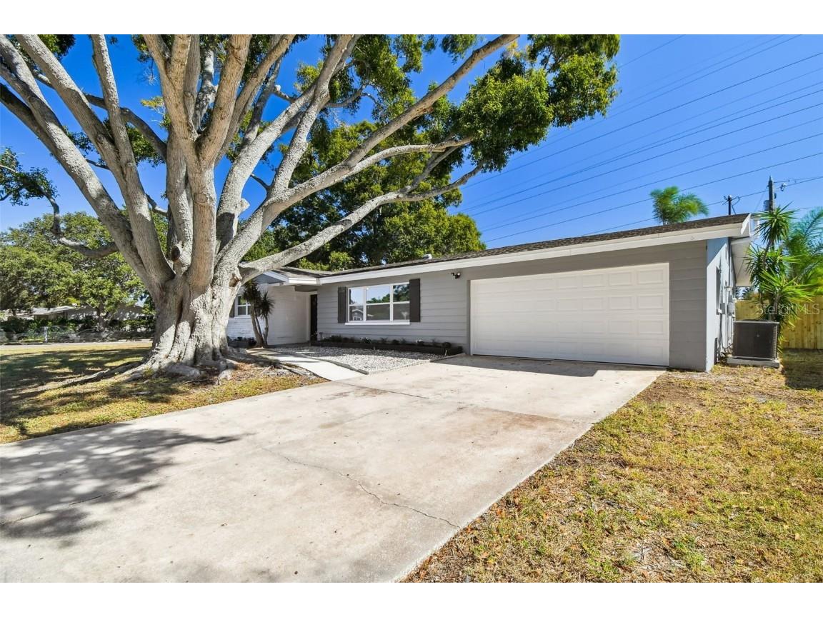 1339 Summerlin Drive Clearwater FL 33764 TB8441672 image4