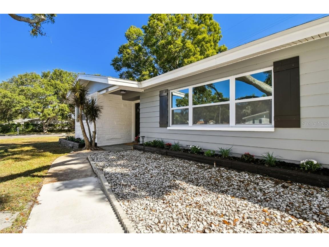 1339 Summerlin Drive Clearwater FL 33764 TB8441672 image5