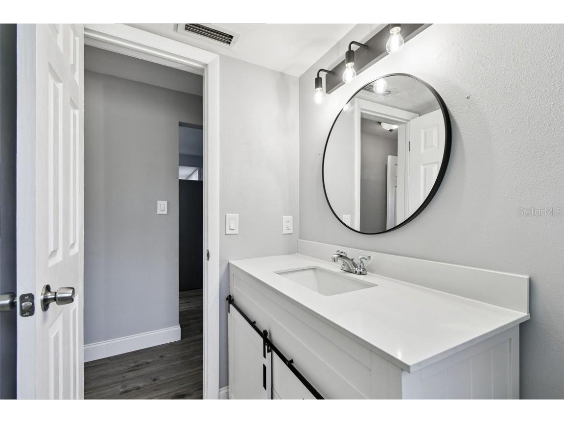 1339 Summerlin Drive Clearwater FL 33764 TB8441672 image53