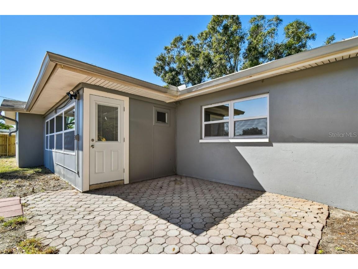 1339 Summerlin Drive Clearwater FL 33764 TB8441672 image60