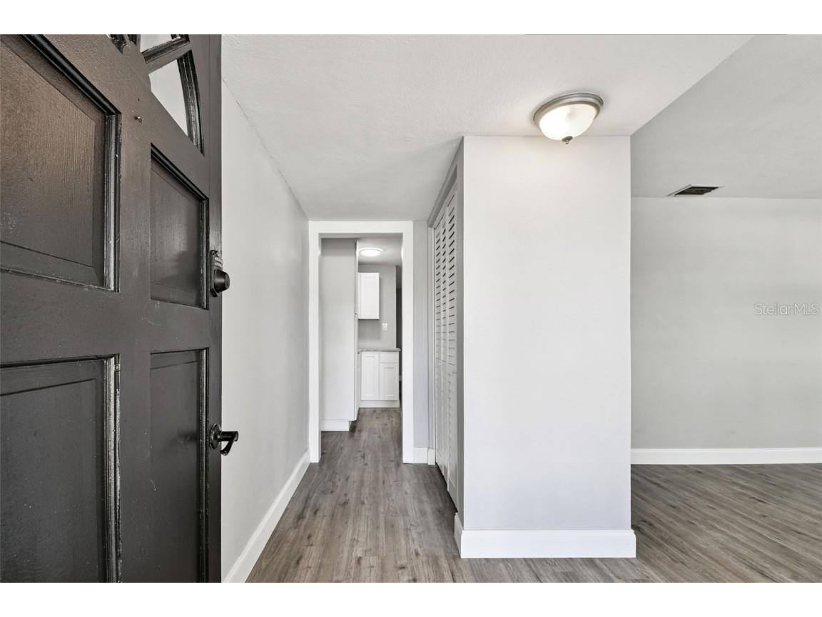 1339 Summerlin Drive Clearwater FL 33764 TB8441672 image7