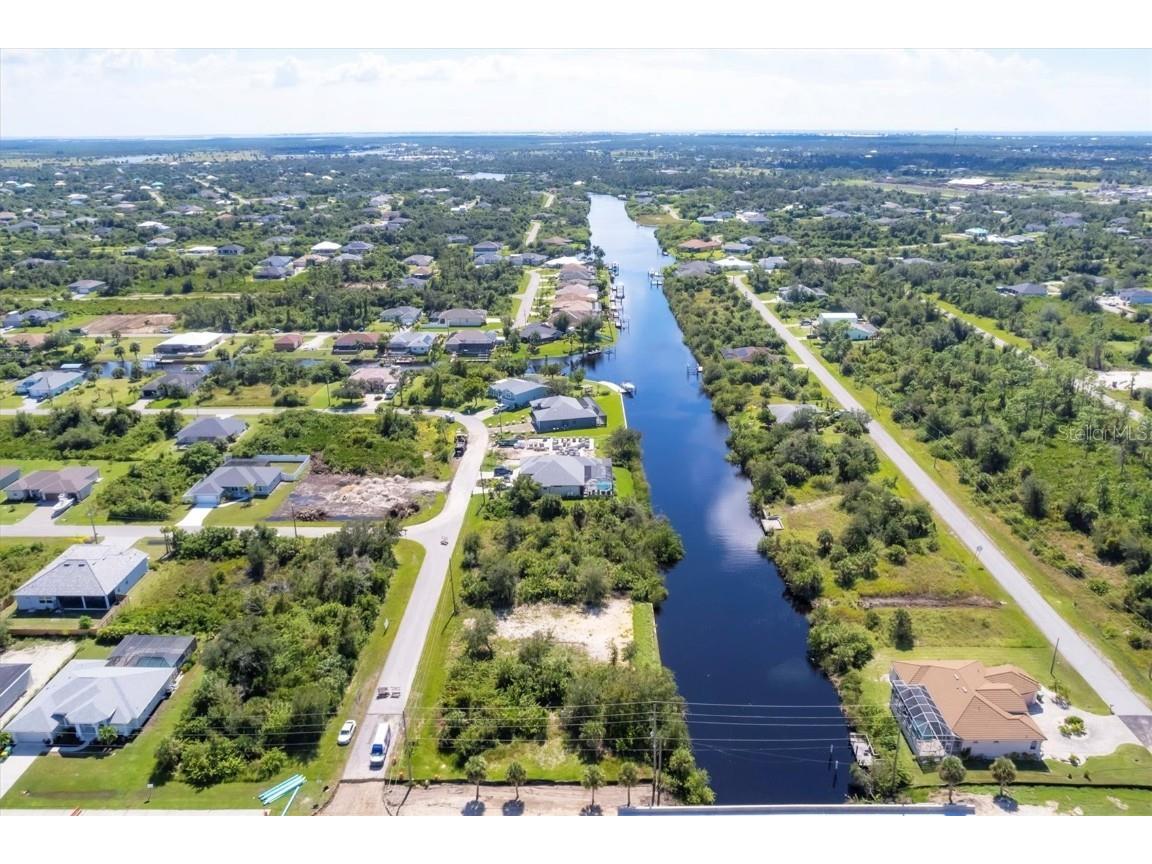 13391 Chenille Drive Port Charlotte FL 33981 - SANTA CRUZ WATERWAY C7498416 image3