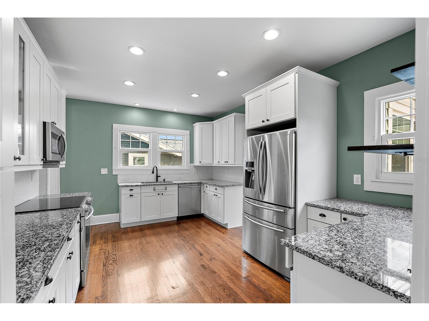 134 22nd Avenue N Saint Petersburg FL 33704 TB8483507 image2