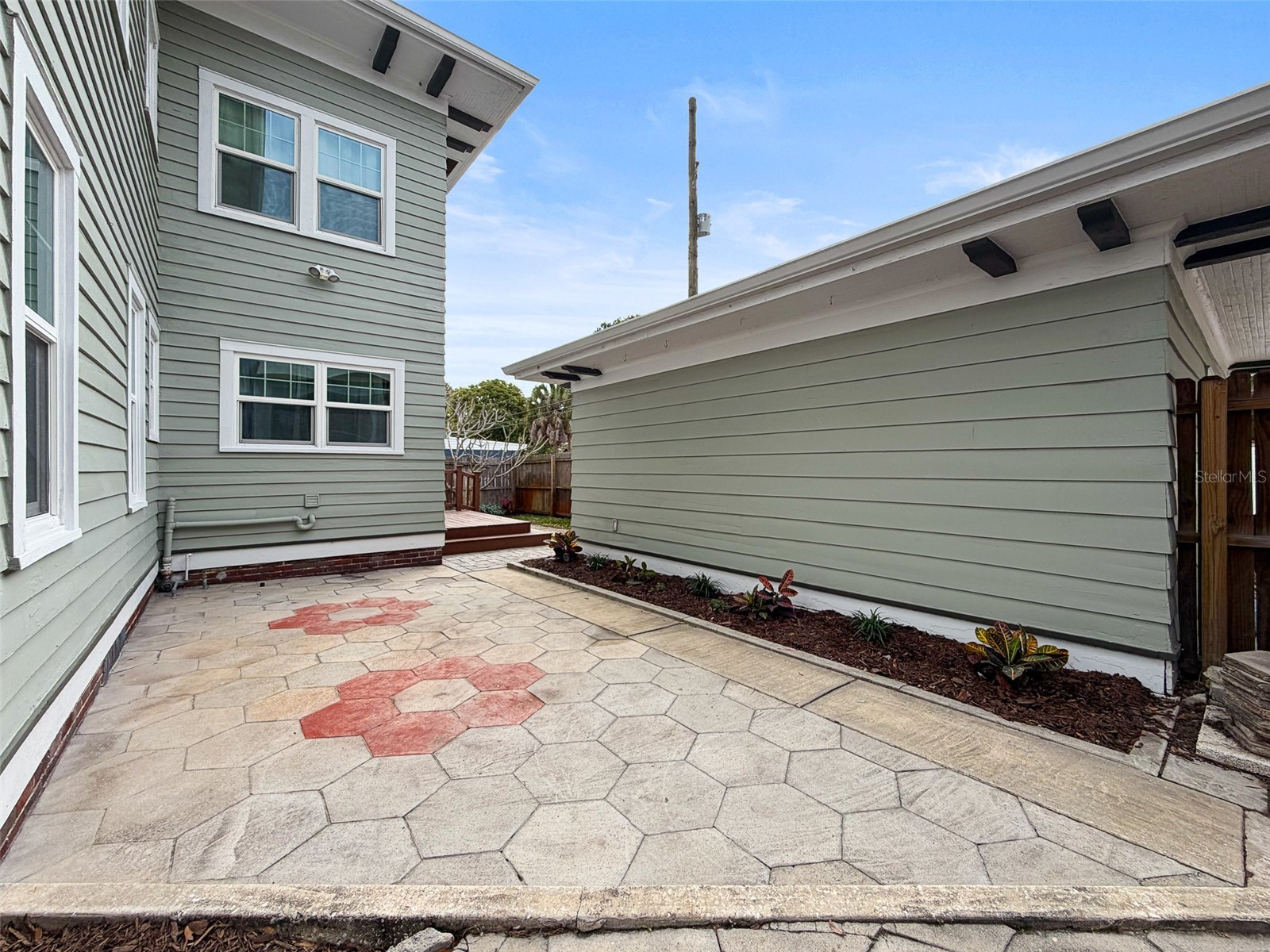 134 22nd Avenue N Saint Petersburg FL 33704 TB8483507 image44