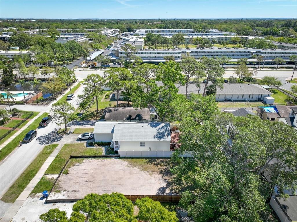 134 49th Avenue N Saint Petersburg FL 33703 TB8361329 image15