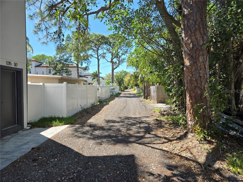 134 49th Avenue N Saint Petersburg FL 33703 TB8361329 image6