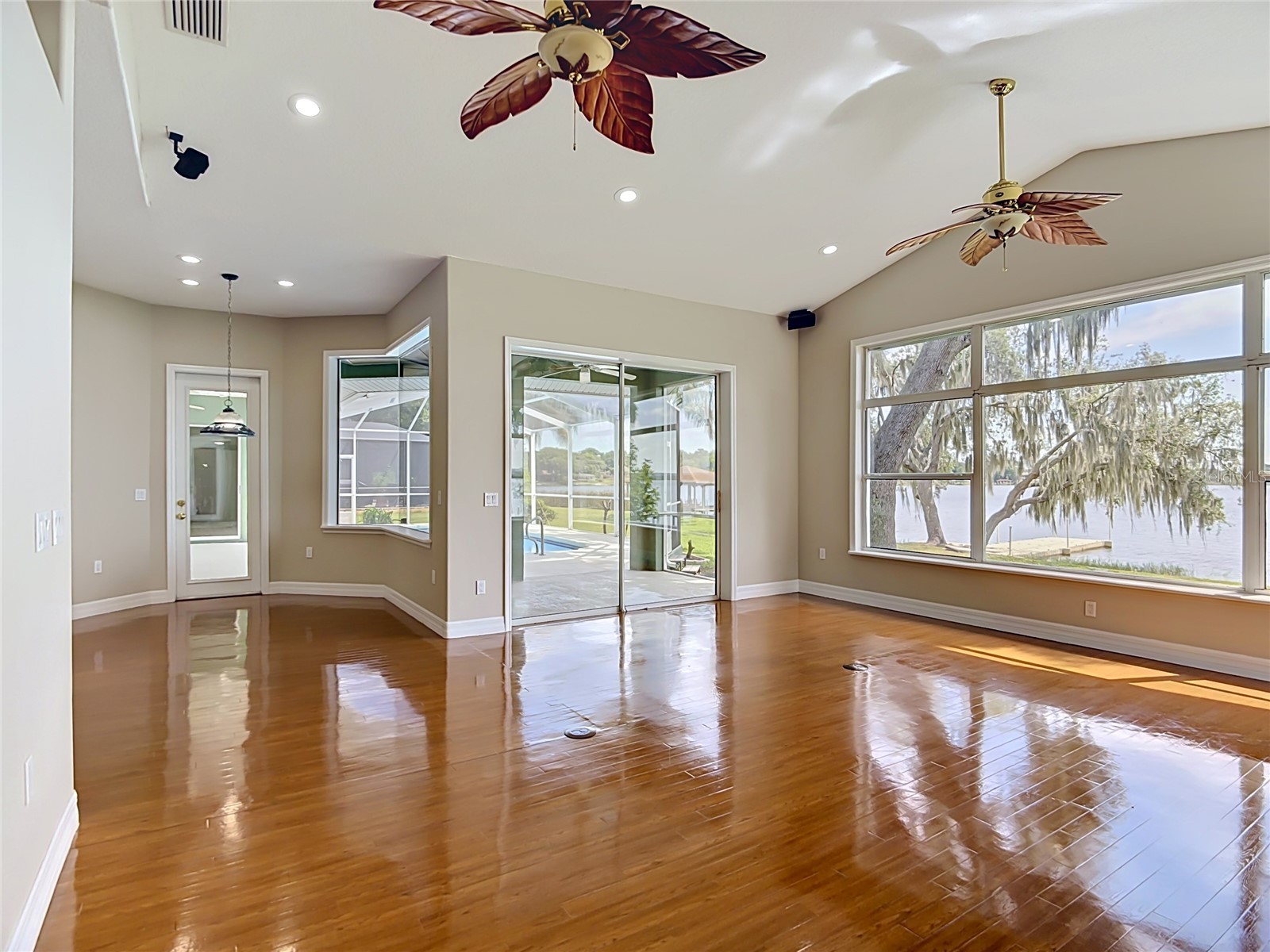 134 Bayberry Drive Polk City FL 33868 - LAKE AGNES TB8505039 image15