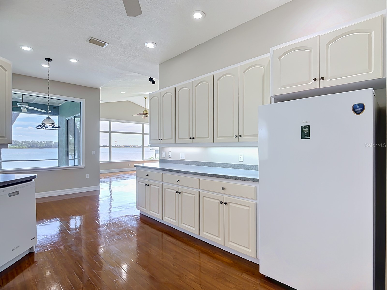 134 Bayberry Drive Polk City FL 33868 - LAKE AGNES TB8505039 image24