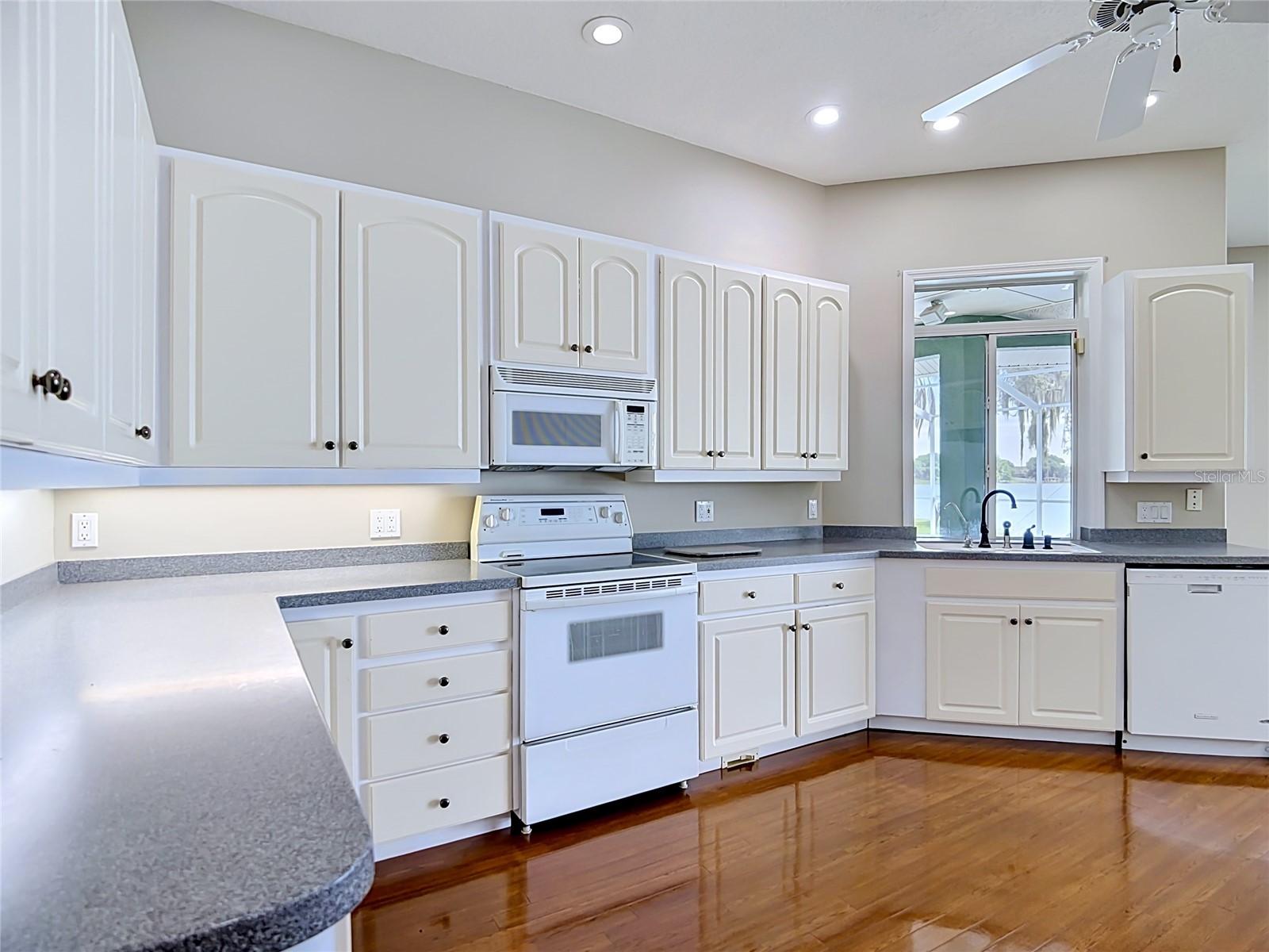 134 Bayberry Drive Polk City FL 33868 - LAKE AGNES TB8505039 image25