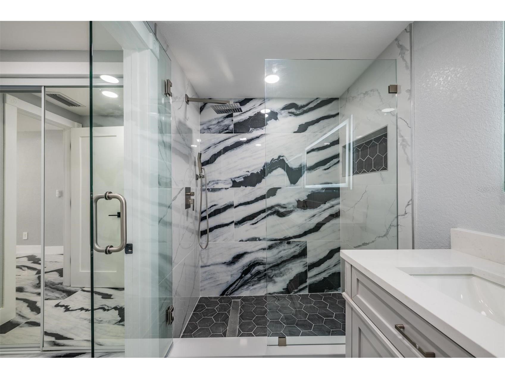 134 Emerald Lane Largo FL 33771 TB8508651 image14
