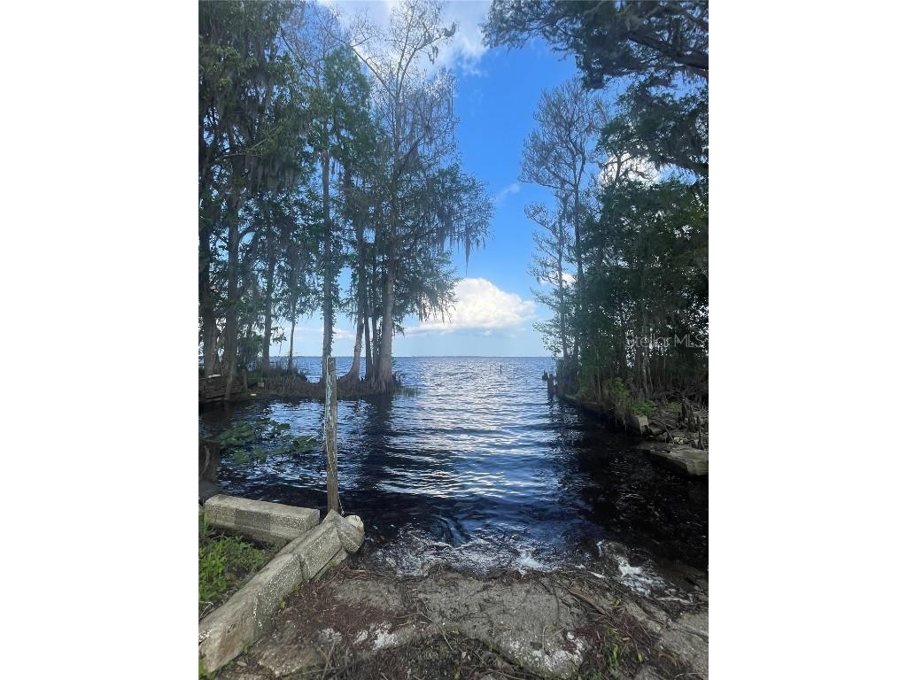 134 Fishermans Cove Paradise Road Crescent City FL 32112 - LAKE CRESCENT V4929044 image1