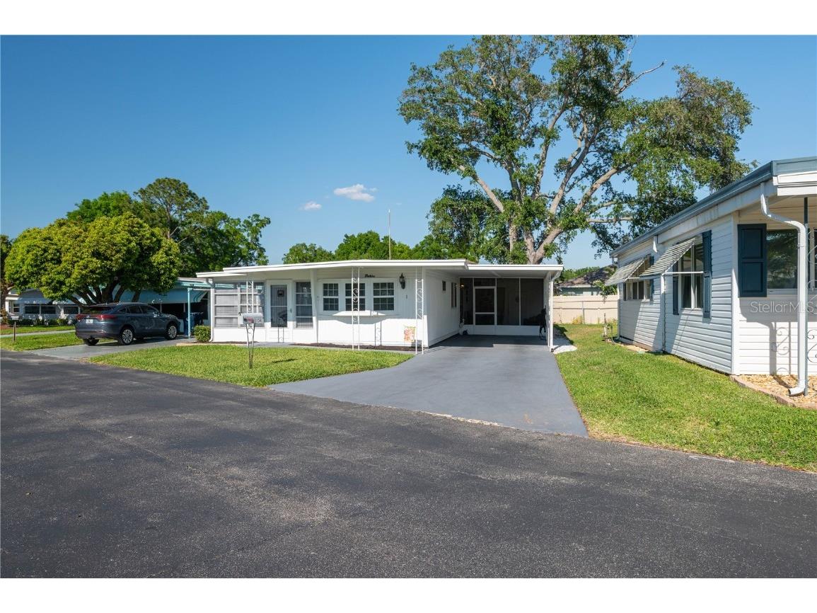 134 Holiday Lane Auburndale FL 33823 - LAKE ARIETTA & LAKE ARIANA P4934258 image1