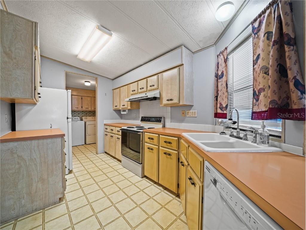 134 Lake Hazel Drive Winter Haven FL 33884 L4948241 image8