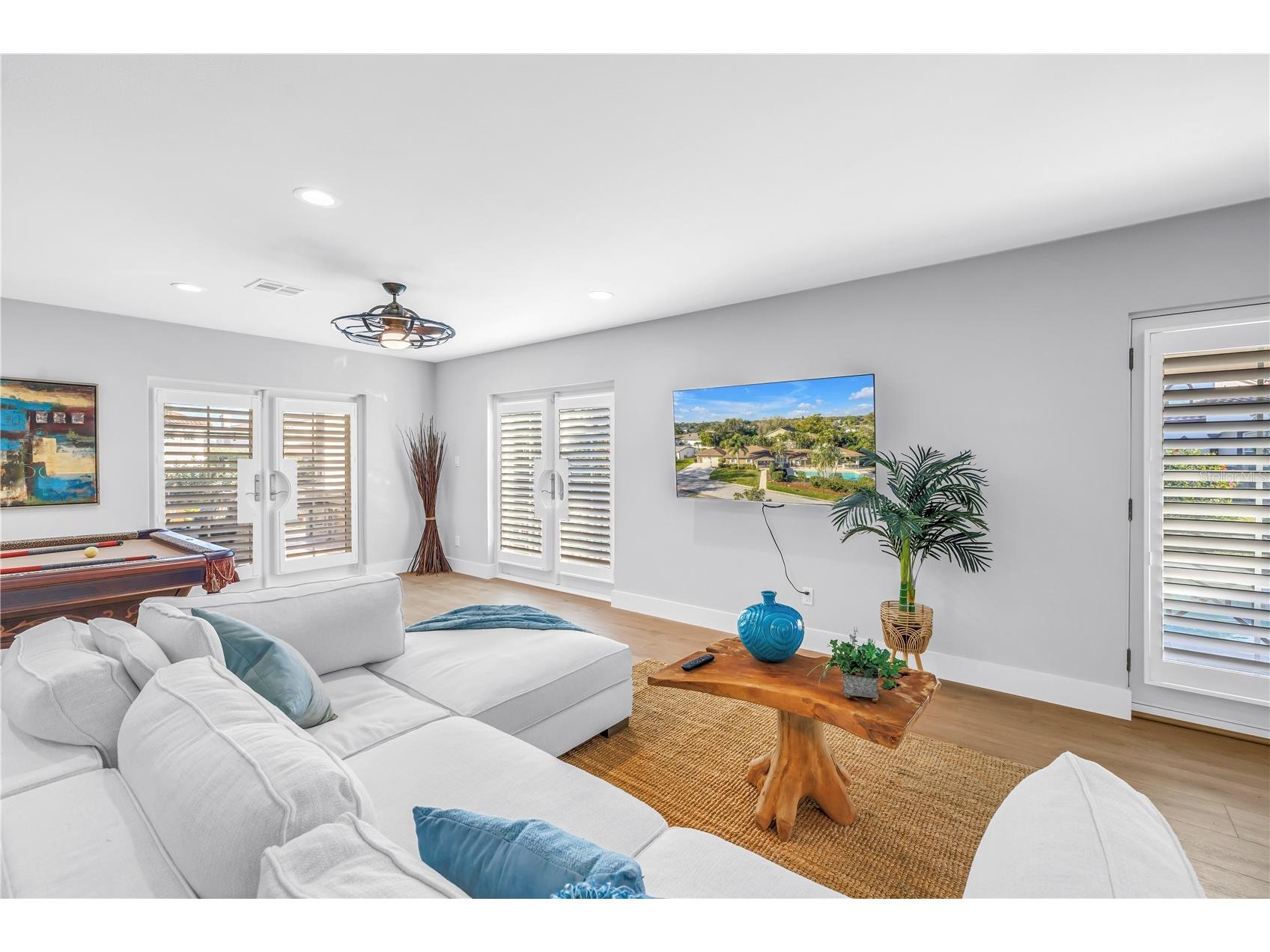 134 Riviera Way NE Saint Petersburg FL 33704 TB8470772 image16