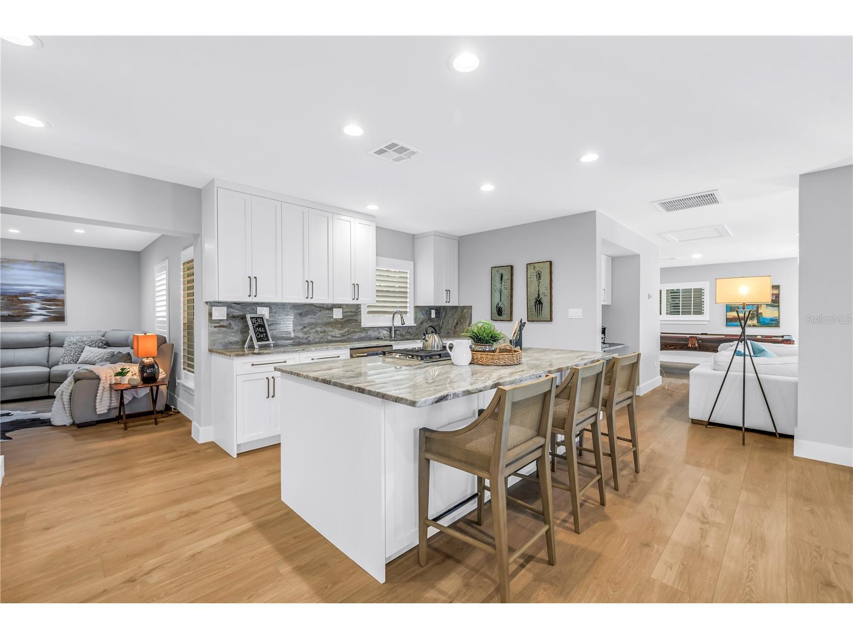 134 Riviera Way NE Saint Petersburg FL 33704 TB8470772 image7