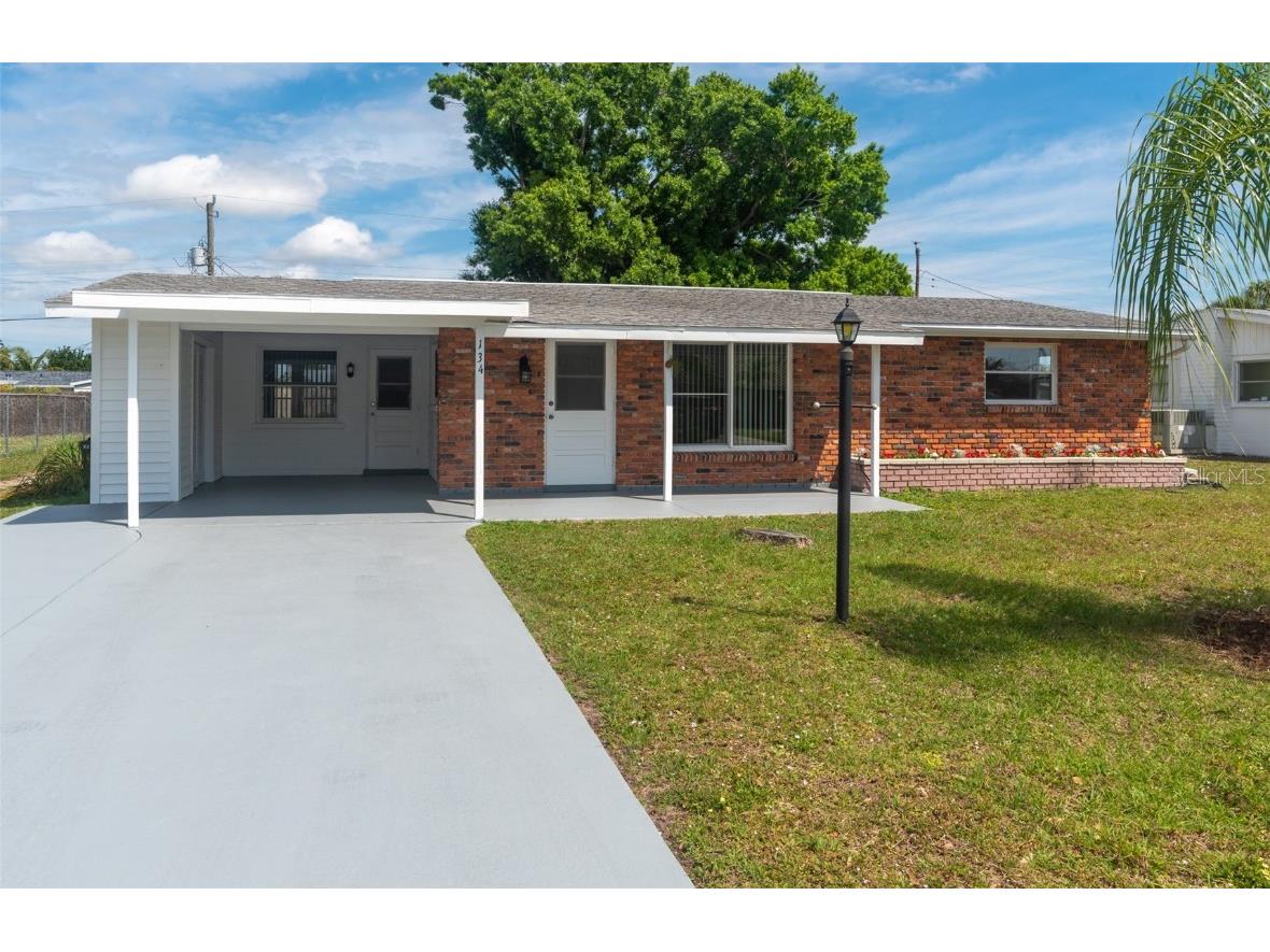 134 Sandhurst Drive Venice FL 34293 A4602628 image1