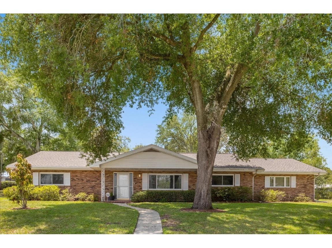 134 W Sunset Street Groveland FL 34736 O6113019 image1