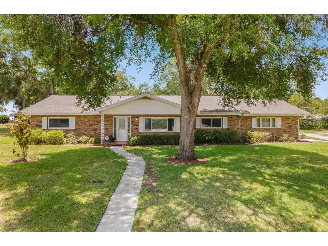 134 W Sunset Street Groveland FL 34736 - LAKE DAVID O6276600 image1