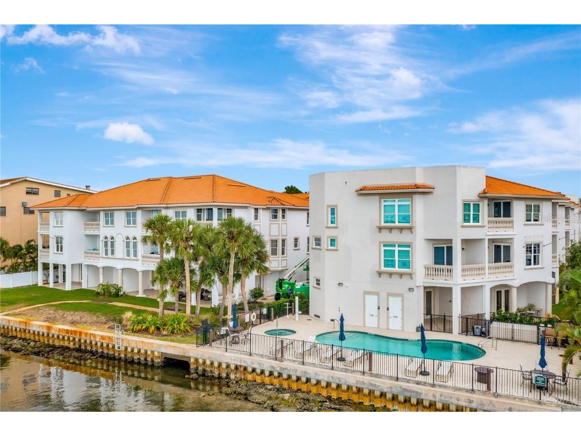 1340 Bayshore Boulevard 303, Dunedin, FL, 34698 MLS T3471857