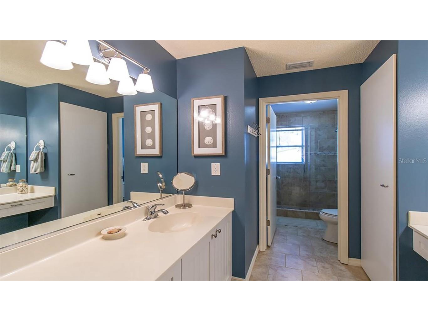 1340 Siesta Bayside Drive #1340-C Sarasota FL 34242 A4591706 image22