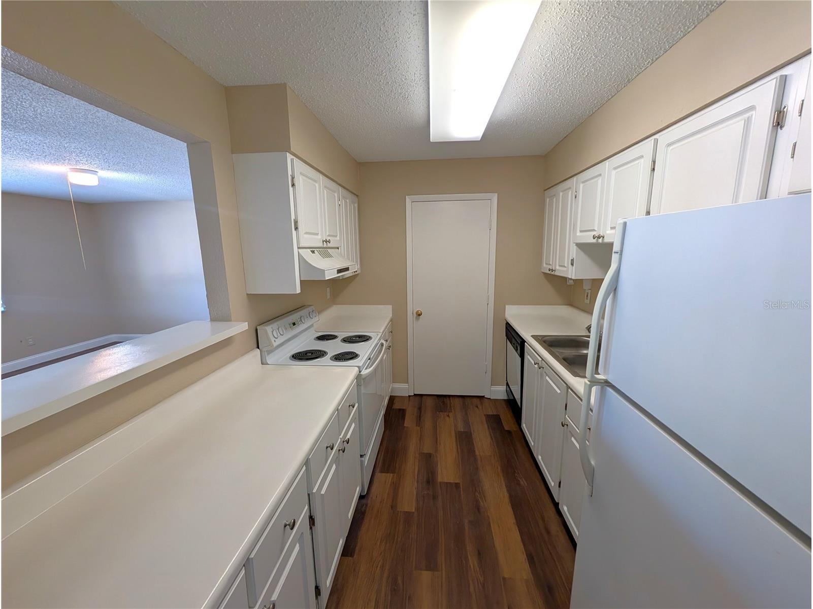 13401 Arbor Pointe Circle #201 Tampa FL 33617 O6422988 image8