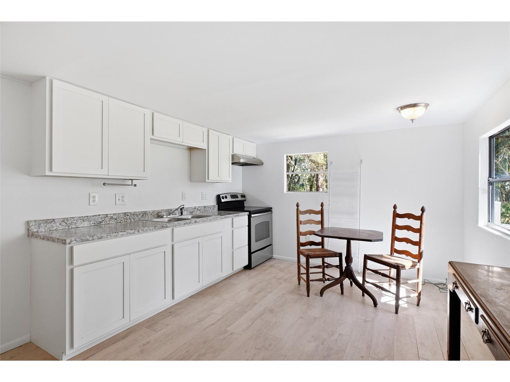 13401 Palm Drive Astatula FL 34705 - LITTLE LAKE HARRIS G5109339 image32