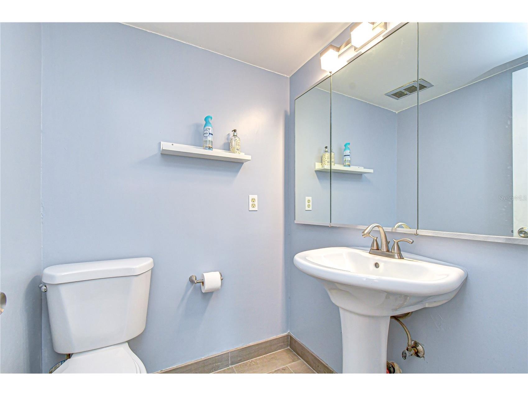 13402 Pine Lake Way #202B Tampa FL 33618 TB8485179 image28