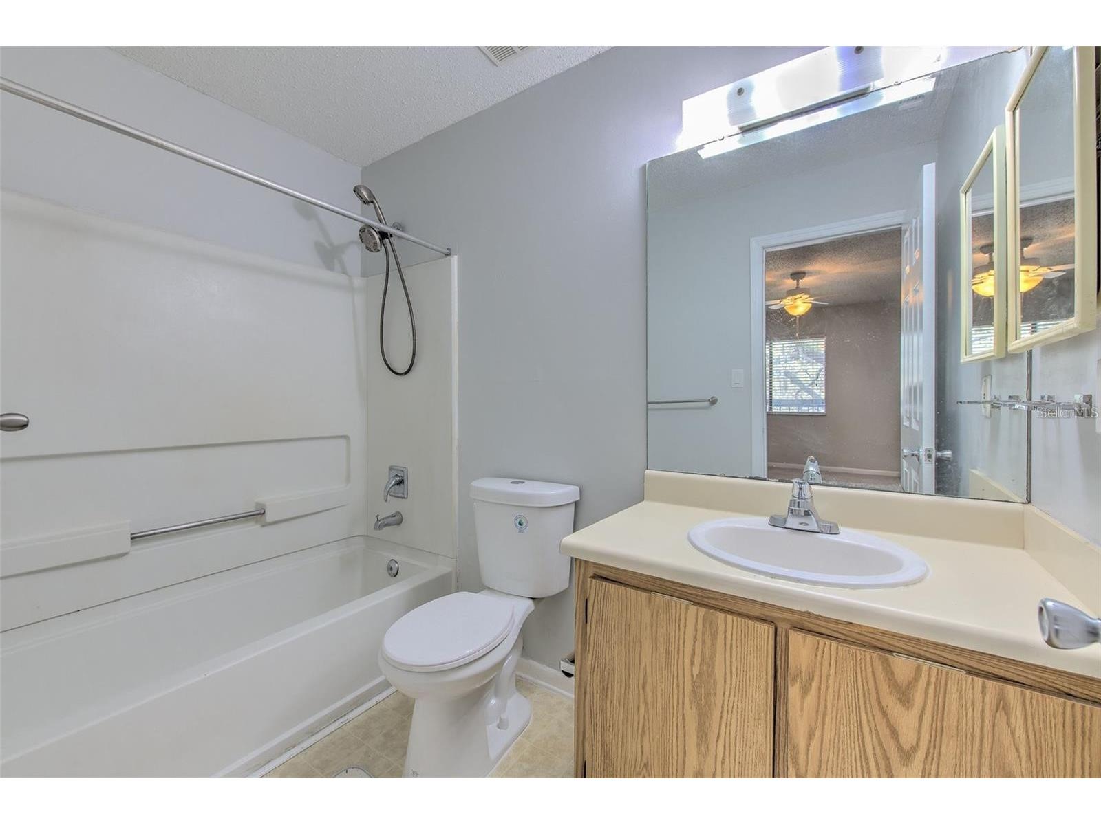 13403 Arbor Pointe Circle #304 Tampa FL 33617 TB8512742 image23