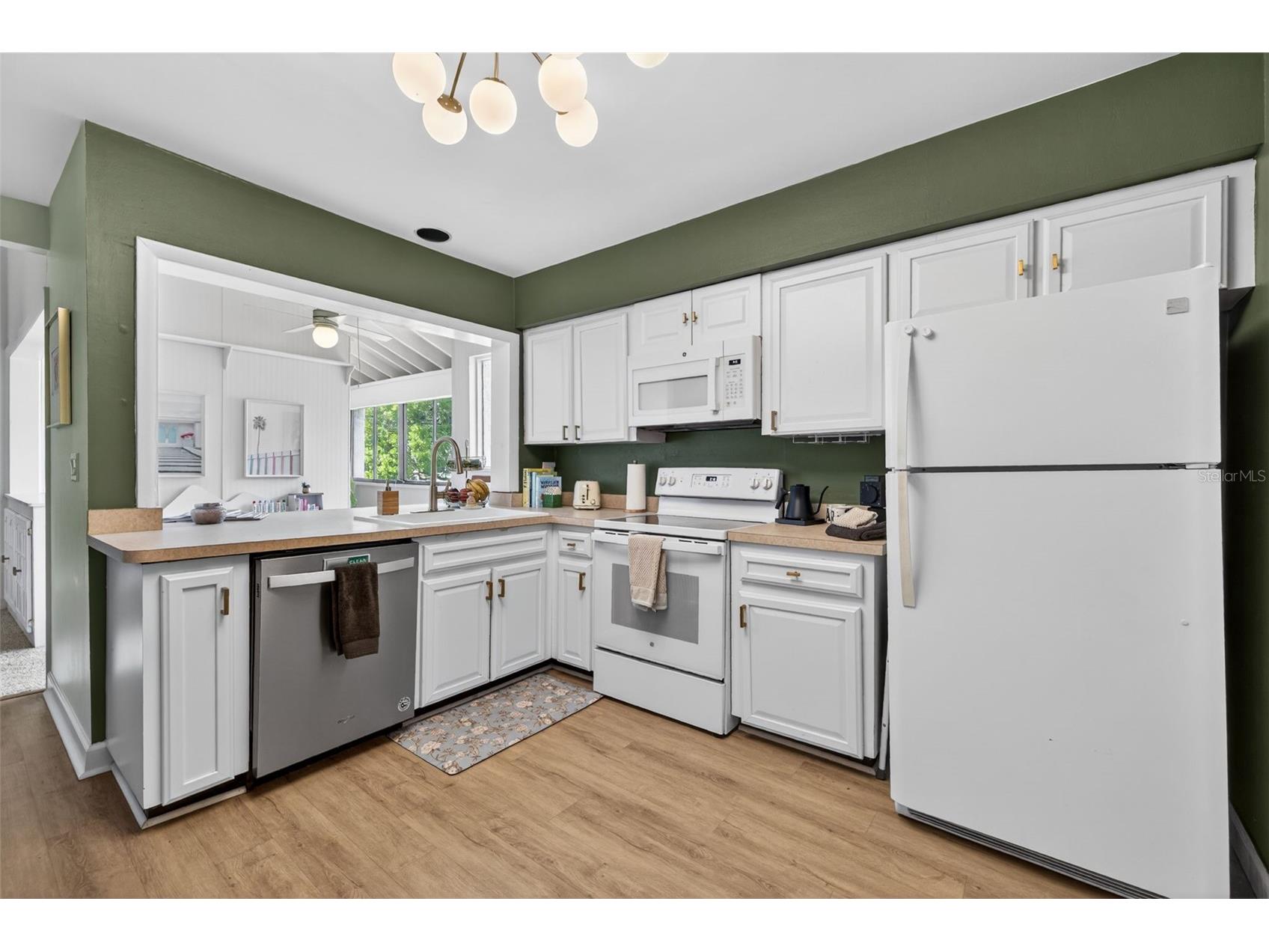 13405 Pine Lake Way #203 Tampa FL 33618 - COMMUNITY POND TB8507916 image22