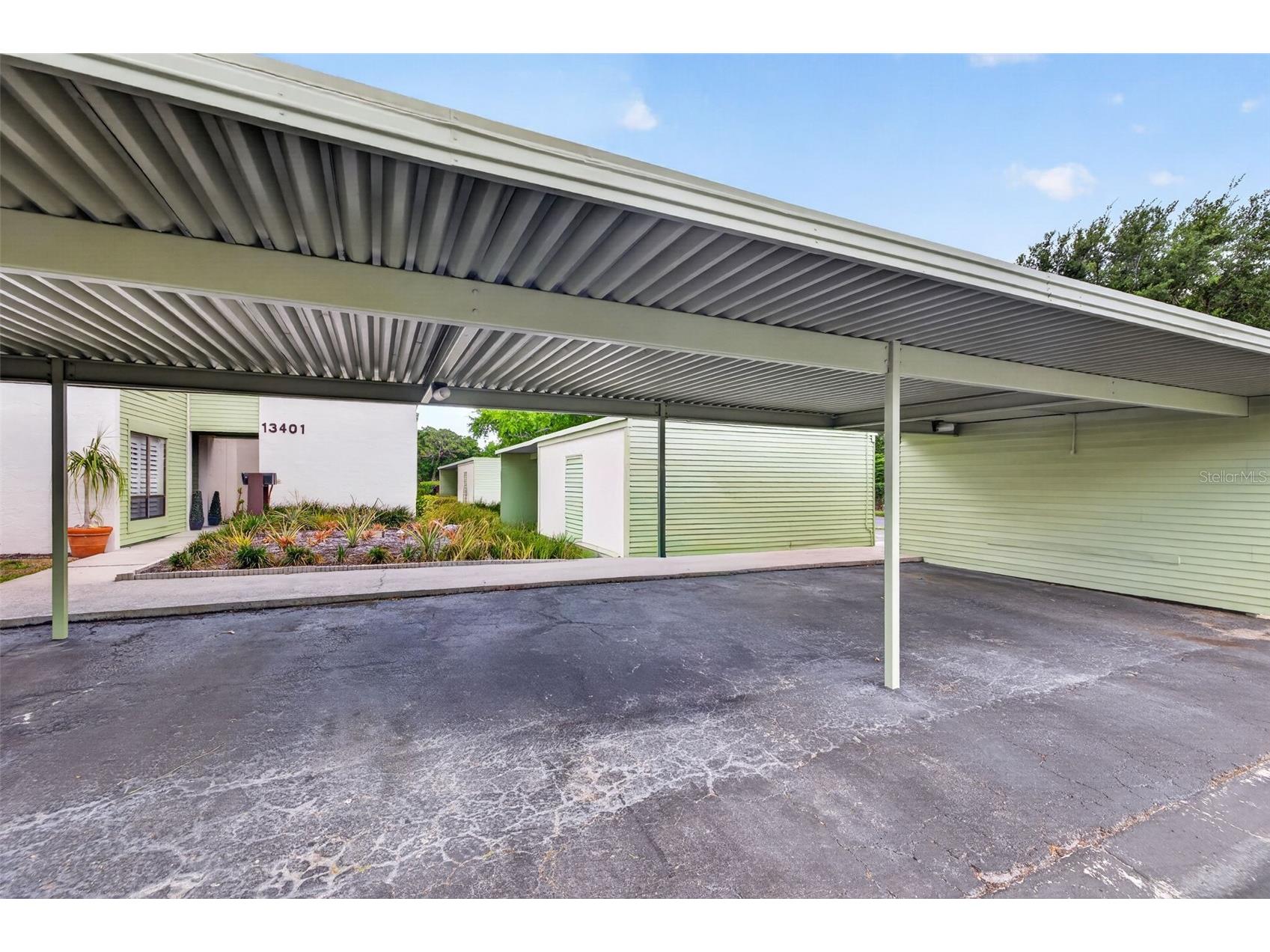 13405 Pine Lake Way #203 Tampa FL 33618 - COMMUNITY POND TB8507916 image37