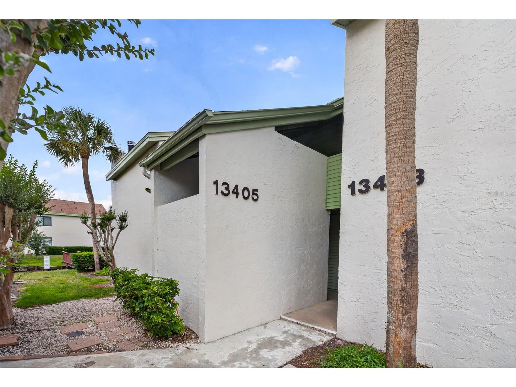 13405 Pine Lake Way #203 Tampa FL 33618 - COMMUNITY POND TB8507916 image6