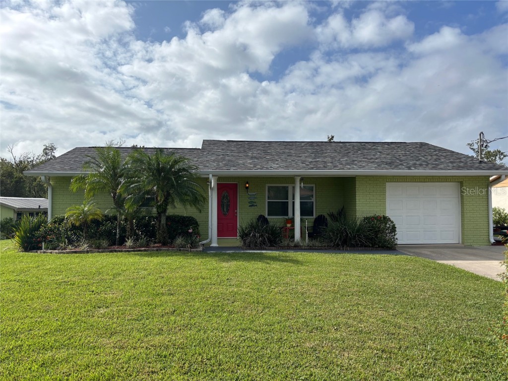 13408 Country Club Drive Tavares FL 32778 - LITTLE LAKE HARRIS J994364 image1