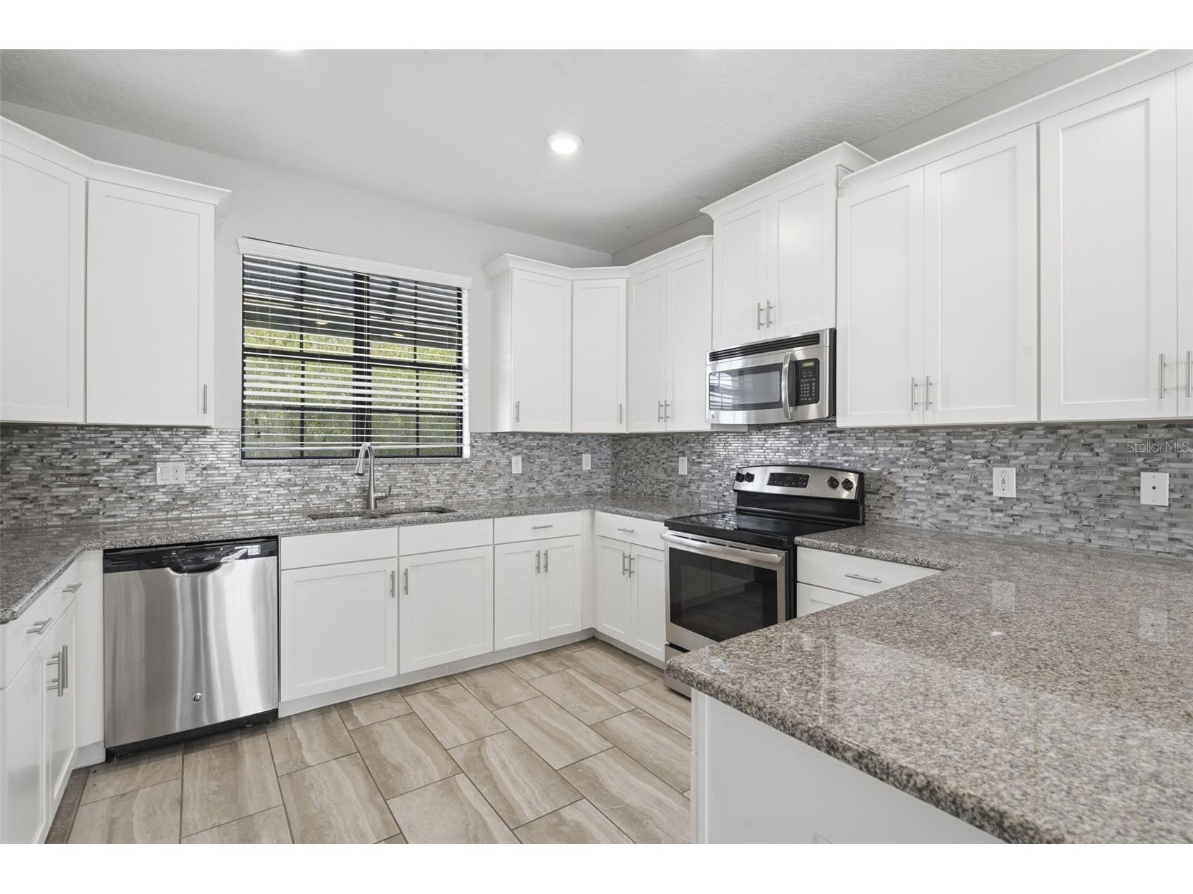 1341 Shinnecock Hills Drive Davenport FL 33896 V4948166 image7