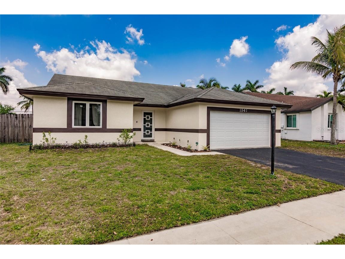 1341 SW 151st Way Sunrise FL 33326 C7507890 image1