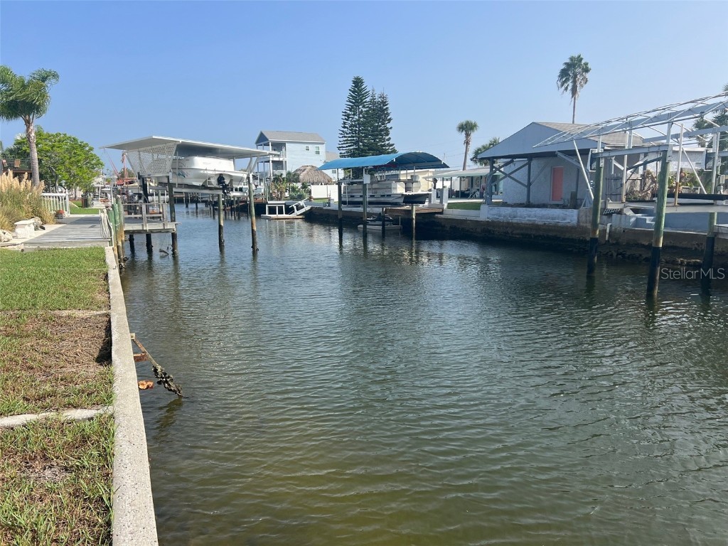 13410 Susan Drive Hudson FL 34667 - DIRECT GULF ACCESS W7858583 image1