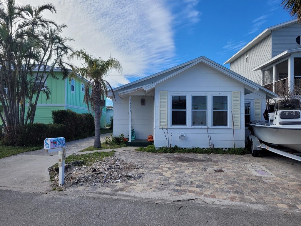 13412 2nd Street E Madeira Beach FL 33708 TB8348767 image1