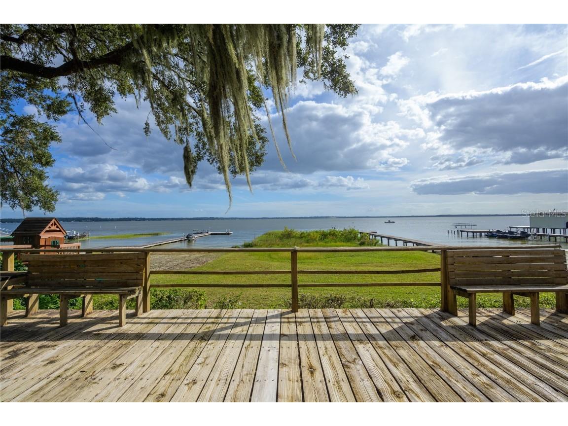 13414 SE 124th Place Ocklawaha FL 32179 - LAKE WEIR OM687873 image1