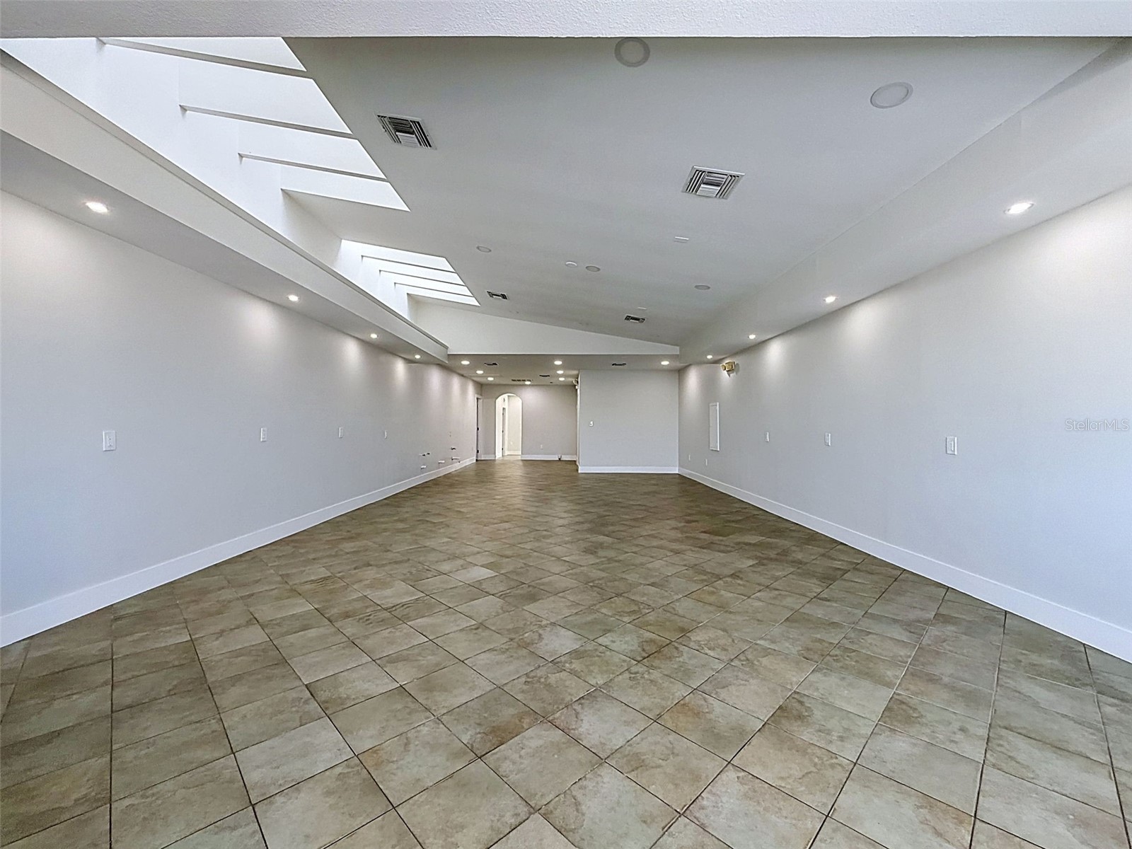 13414 Us Highway 19 Hudson FL 34667 W7885612 image10