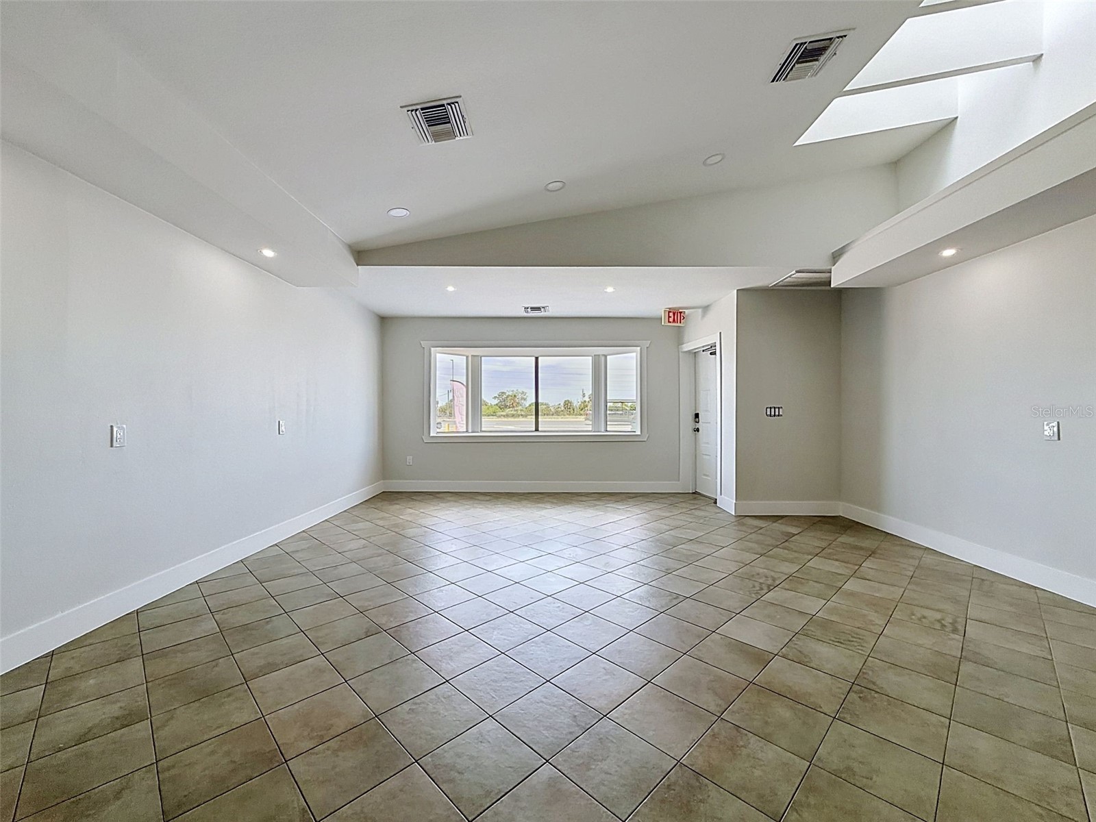 13414 Us Highway 19 Hudson FL 34667 W7885612 image12