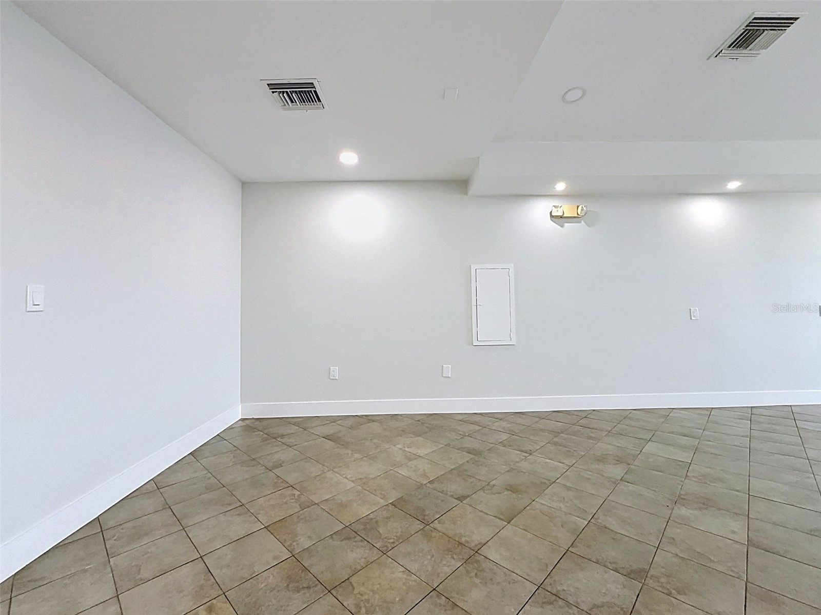 13414 Us Highway 19 Hudson FL 34667 W7885612 image17