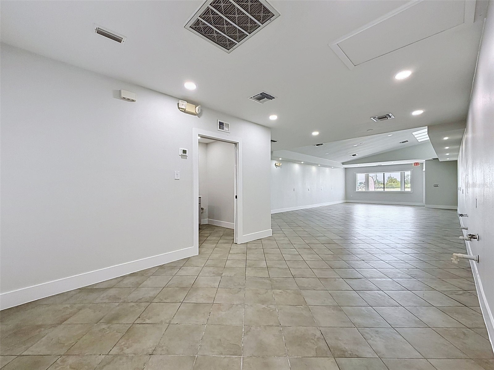 13414 Us Highway 19 Hudson FL 34667 W7885612 image20
