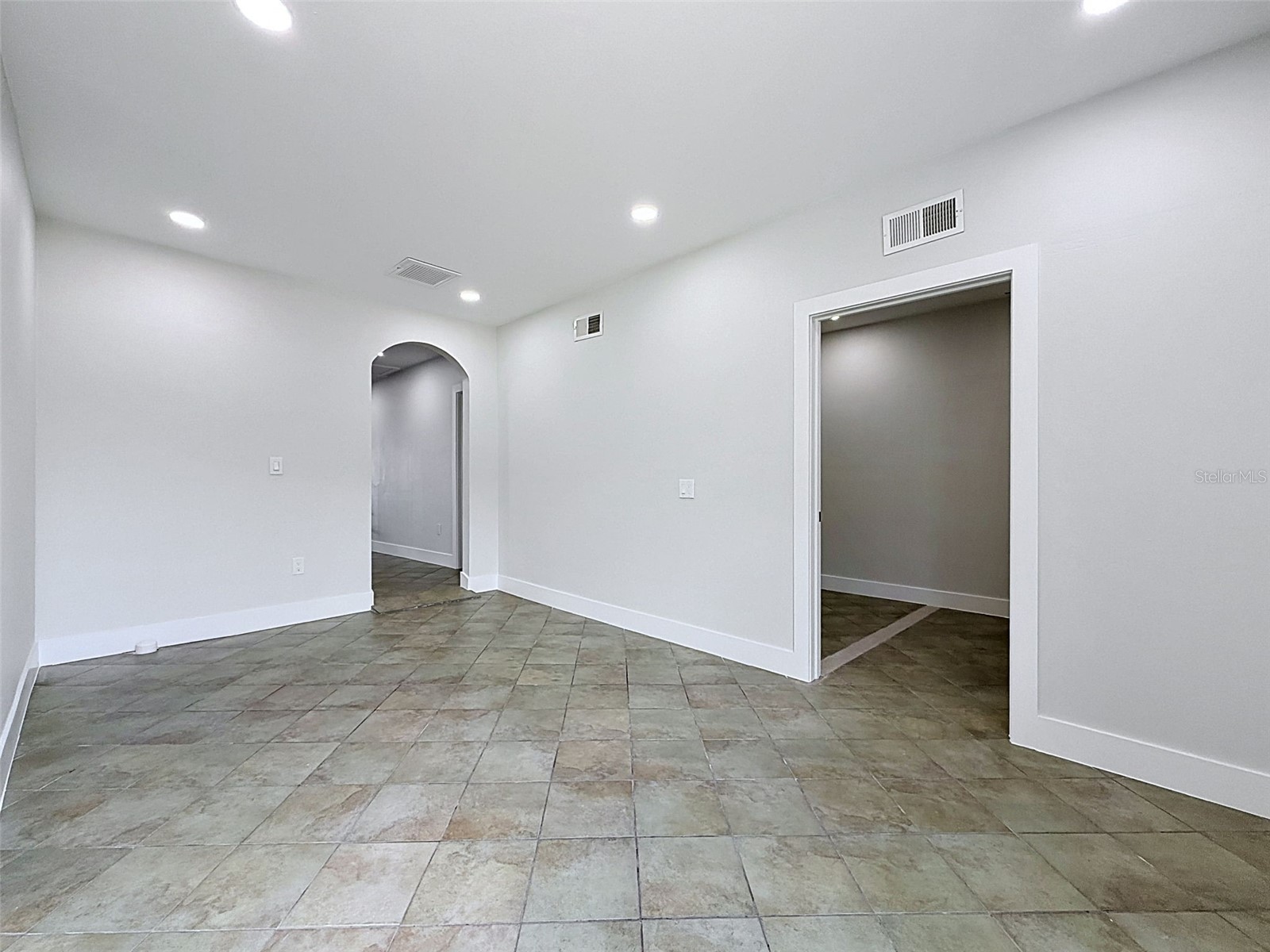 13414 Us Highway 19 Hudson FL 34667 W7885612 image35