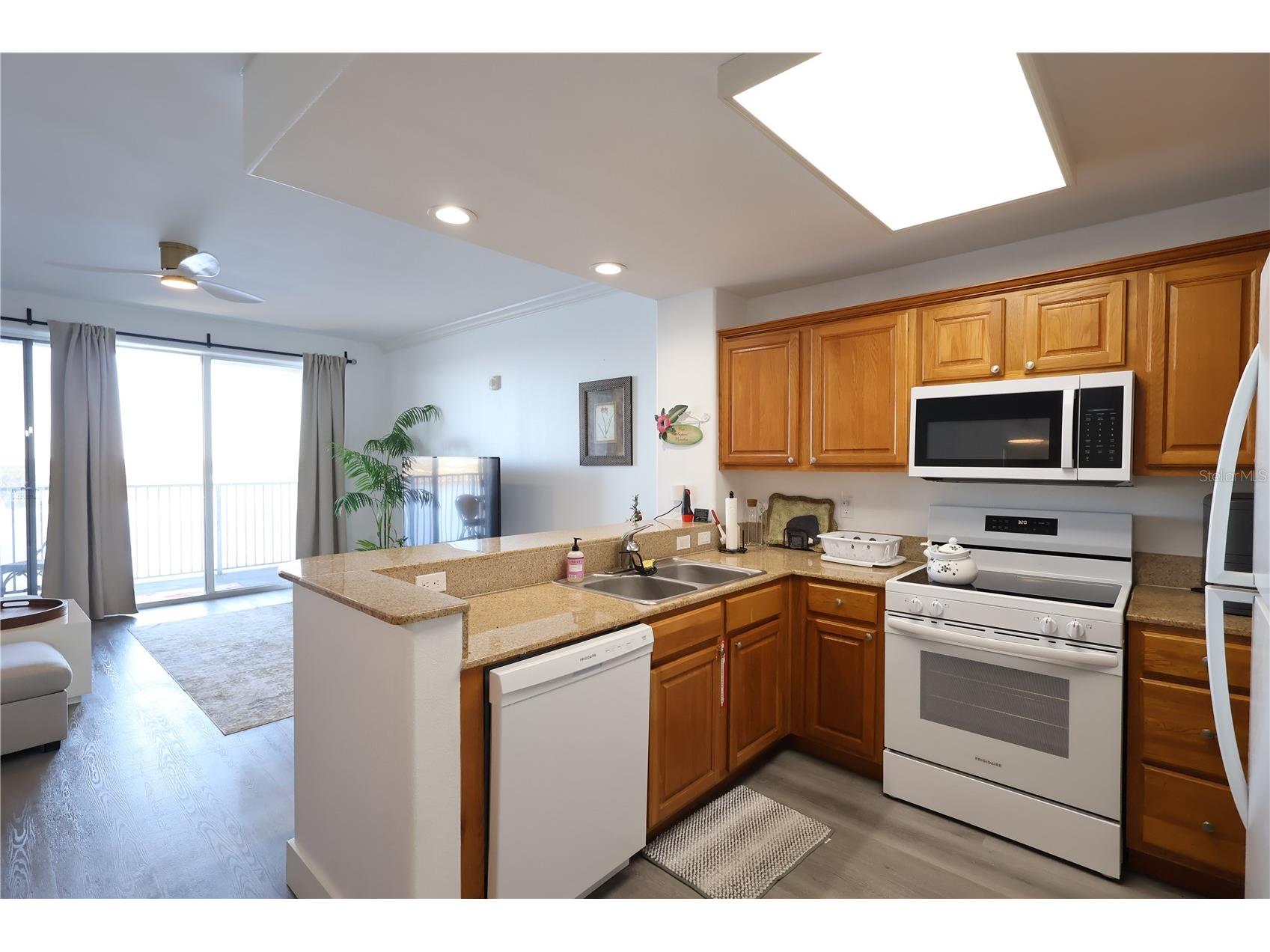 13415 Blue Heron Beach Drive #1207 Orlando FL 32821 O6379953 image5