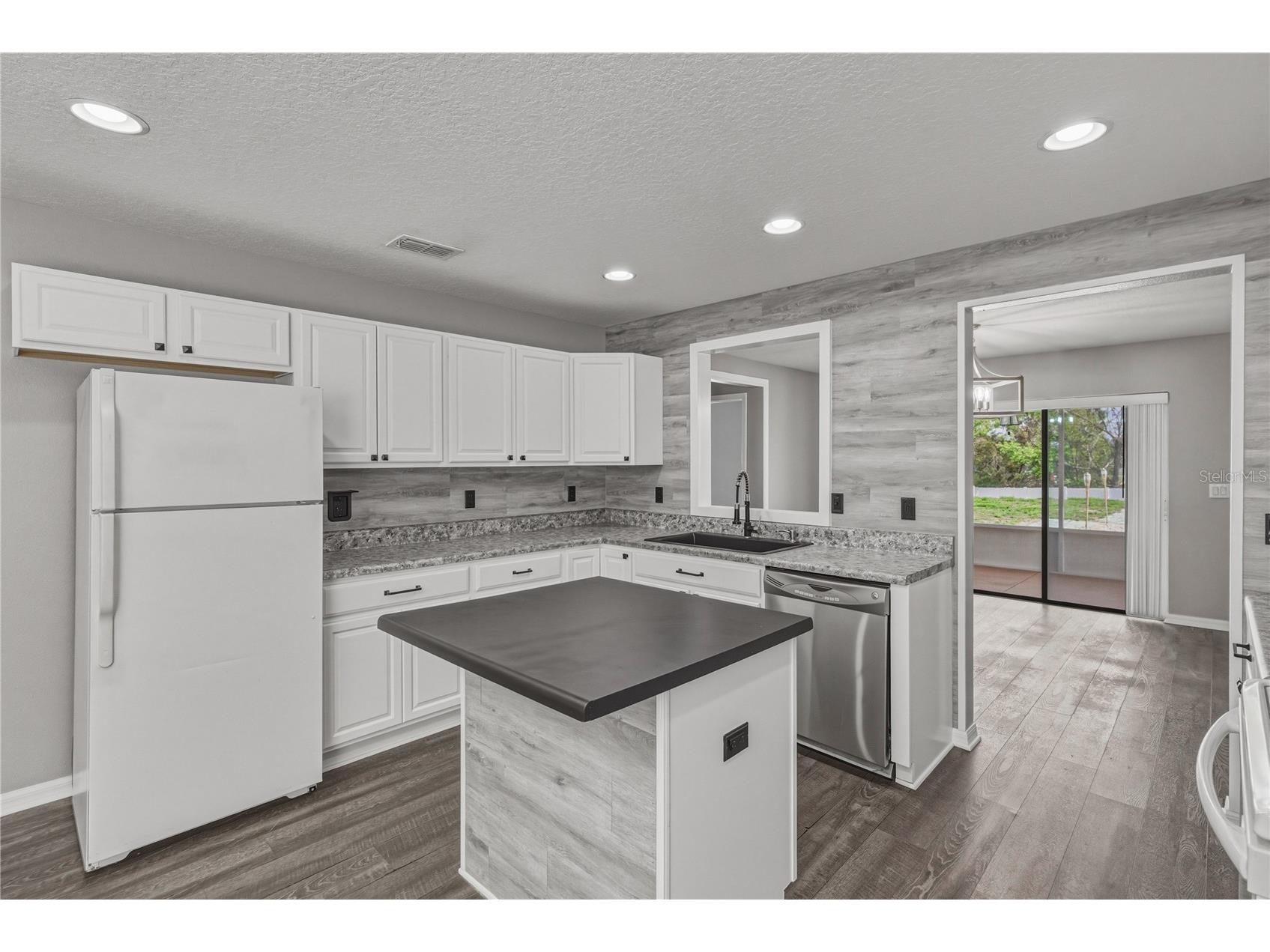 13416 Kent Bradley Street Dade City FL 33525 TB8484293 image12