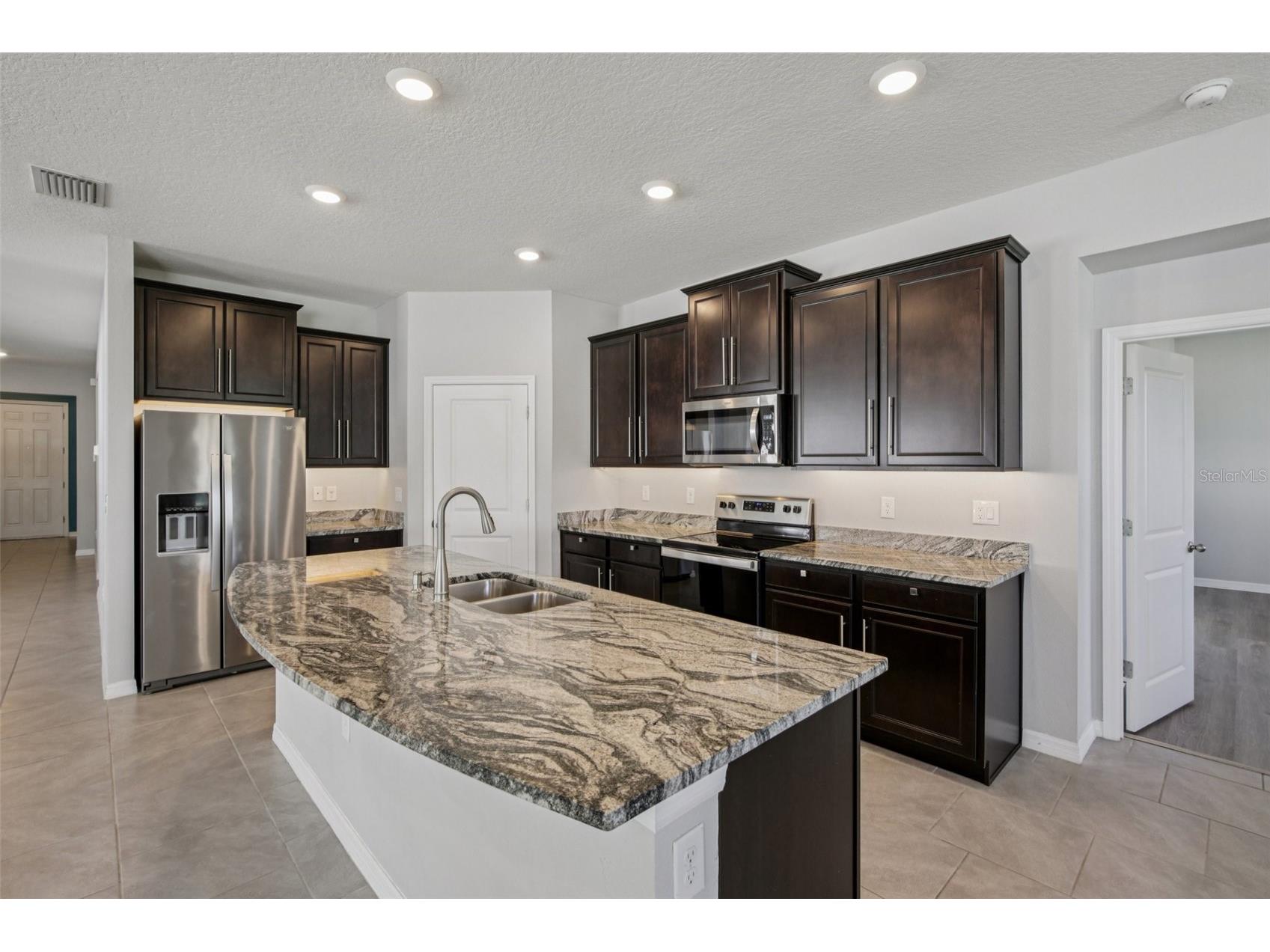 13417 Lakeview Oaks Lane Riverview FL 33579 TB8437631 image2