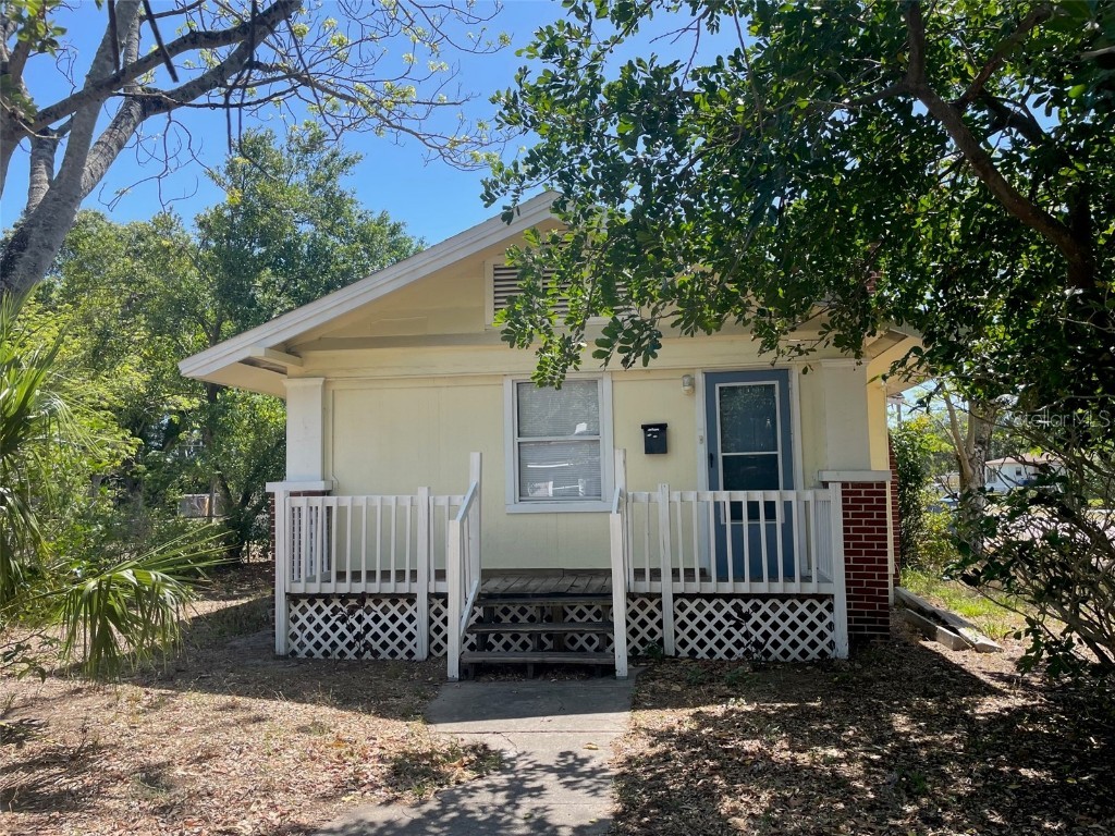 1342 45th Street S Saint Petersburg FL 33711 U8200207 image1