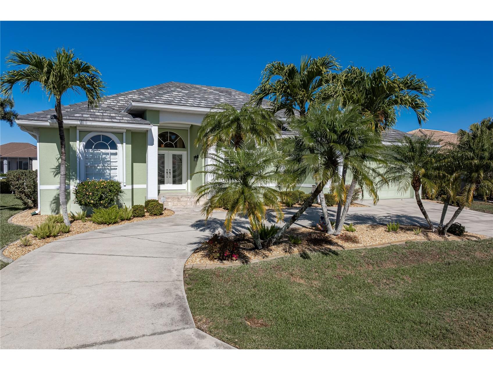 1342 Pine Siskin Drive Punta Gorda FL 33950 - PINE SISKIN CANAL C7521516 image1