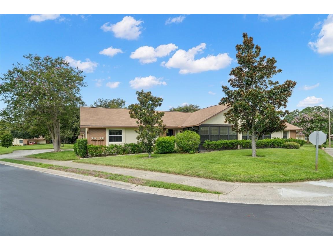 1342 Stonehaven Lane #1342 Dunedin FL 34698 U8251396 image1