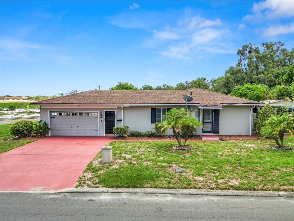 1342 W Lake Parker Drive Lakeland FL 33805 - LAKE PARKER L4945886 image1