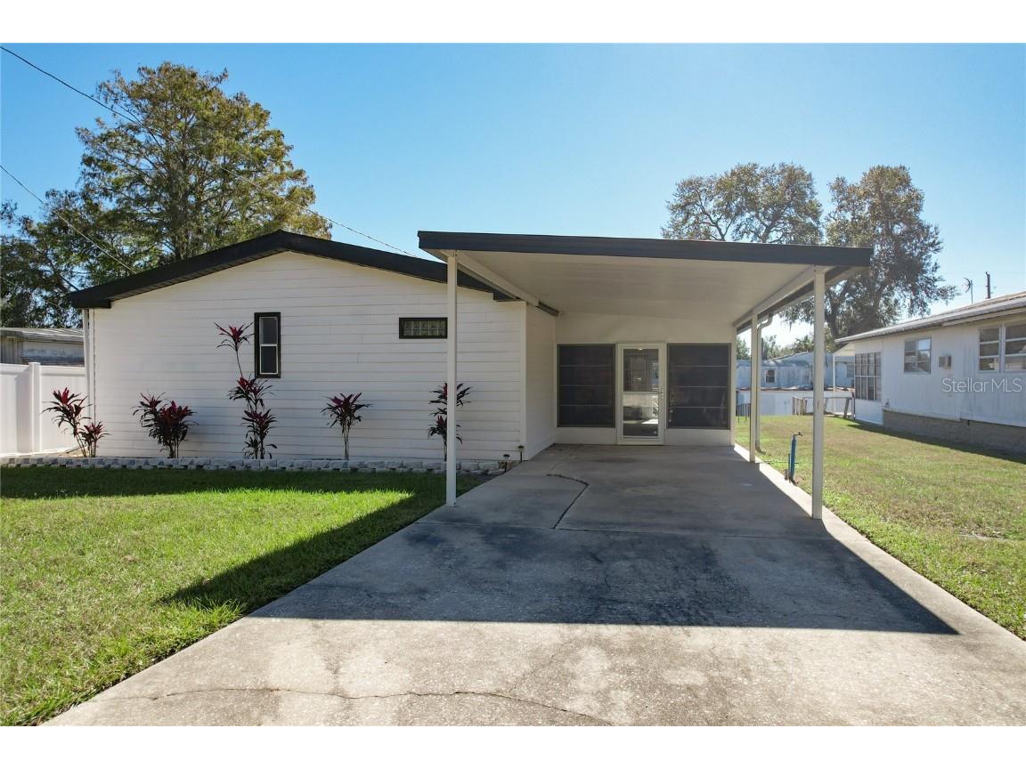 13426 Palm Drive Astatula FL 34705 G5105763 image8